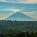 Mont Agung ascension