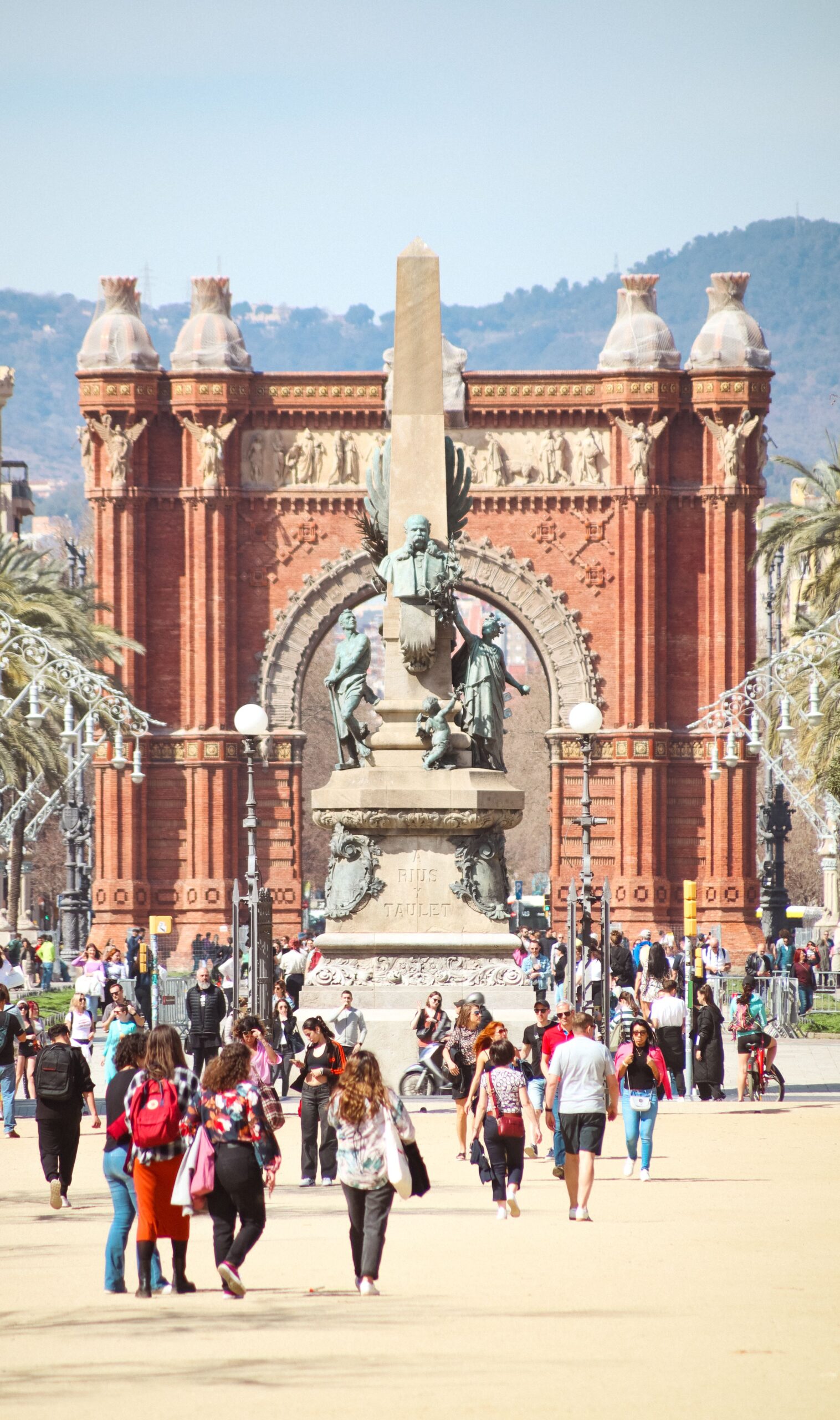 Arc de Triomphe de Barcelone en Espagne - court séjour en Europe organisé sur mesure par Soleïa Travel